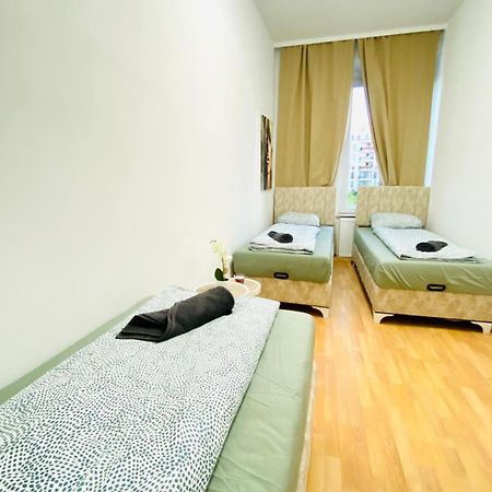 Bright 5Br Shared Apartment W Great Transport Link Viyana Dış mekan fotoğraf