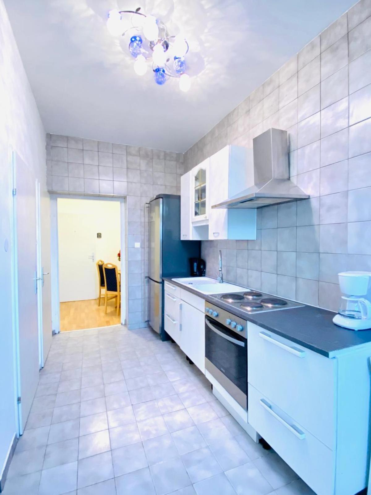 Bright 5Br Shared Apartment W Great Transport Link Viyana Dış mekan fotoğraf