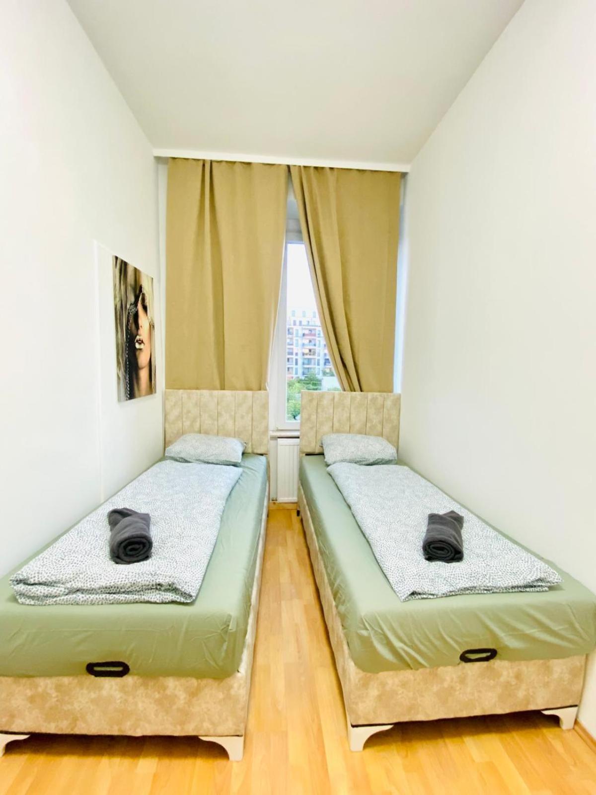 Bright 5Br Shared Apartment W Great Transport Link Viyana Dış mekan fotoğraf