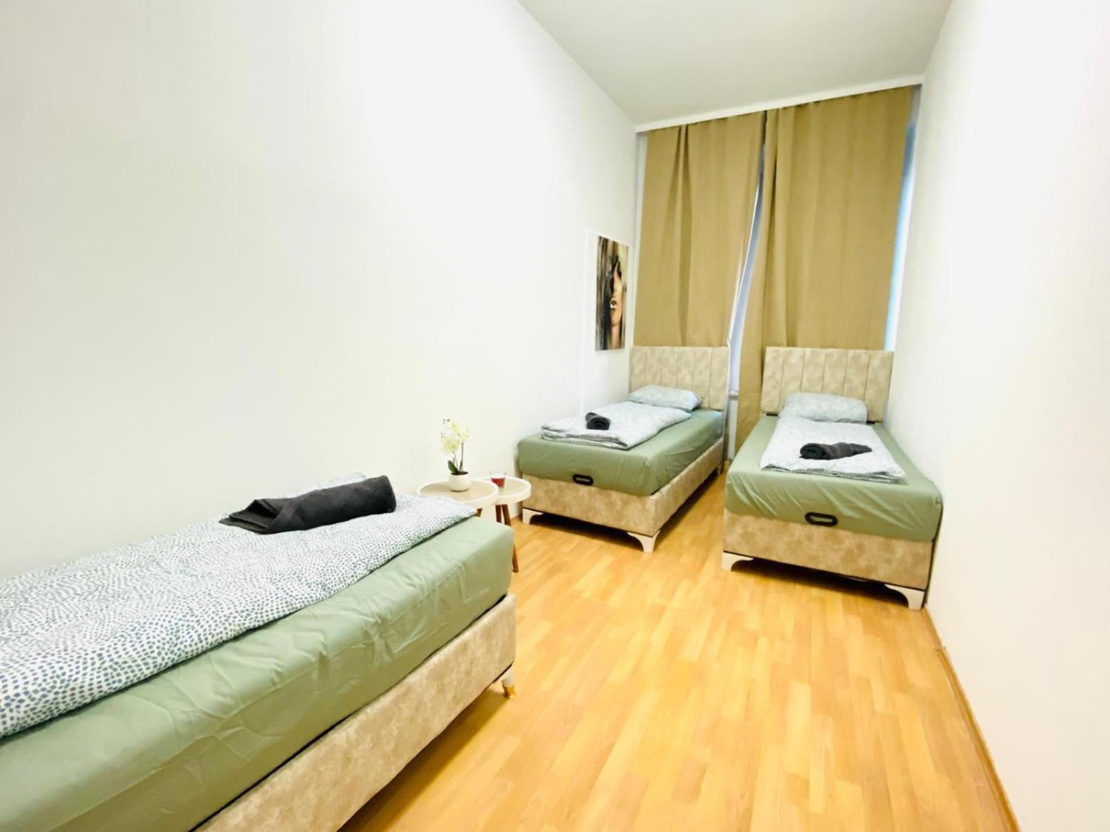 Bright 5Br Shared Apartment W Great Transport Link Viyana Dış mekan fotoğraf