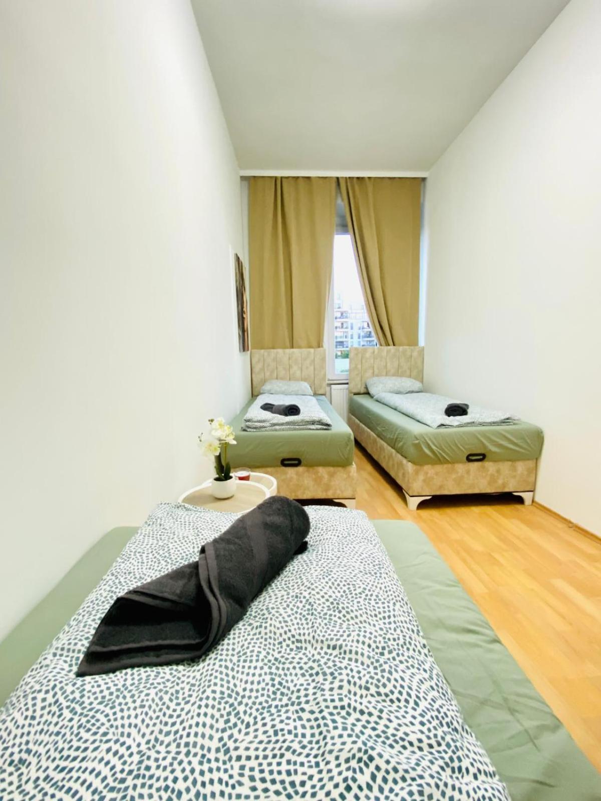 Bright 5Br Shared Apartment W Great Transport Link Viyana Dış mekan fotoğraf
