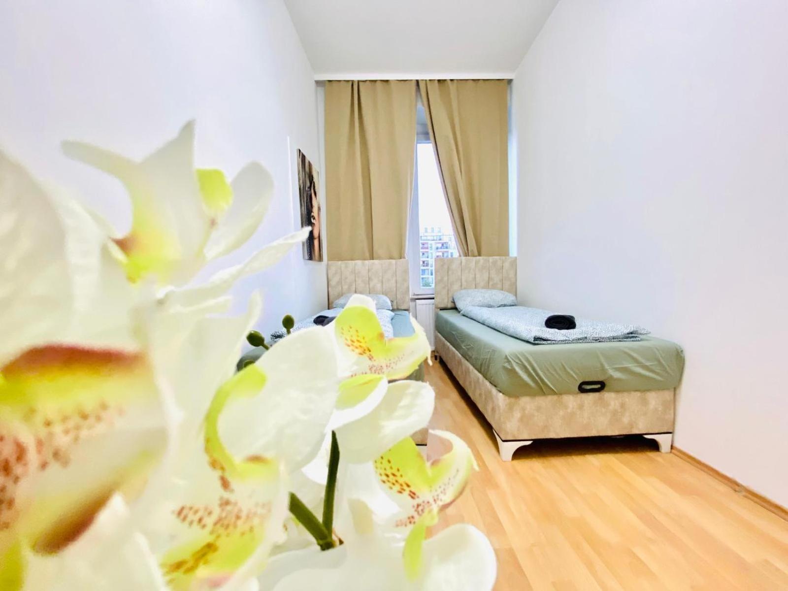 Bright 5Br Shared Apartment W Great Transport Link Viyana Dış mekan fotoğraf
