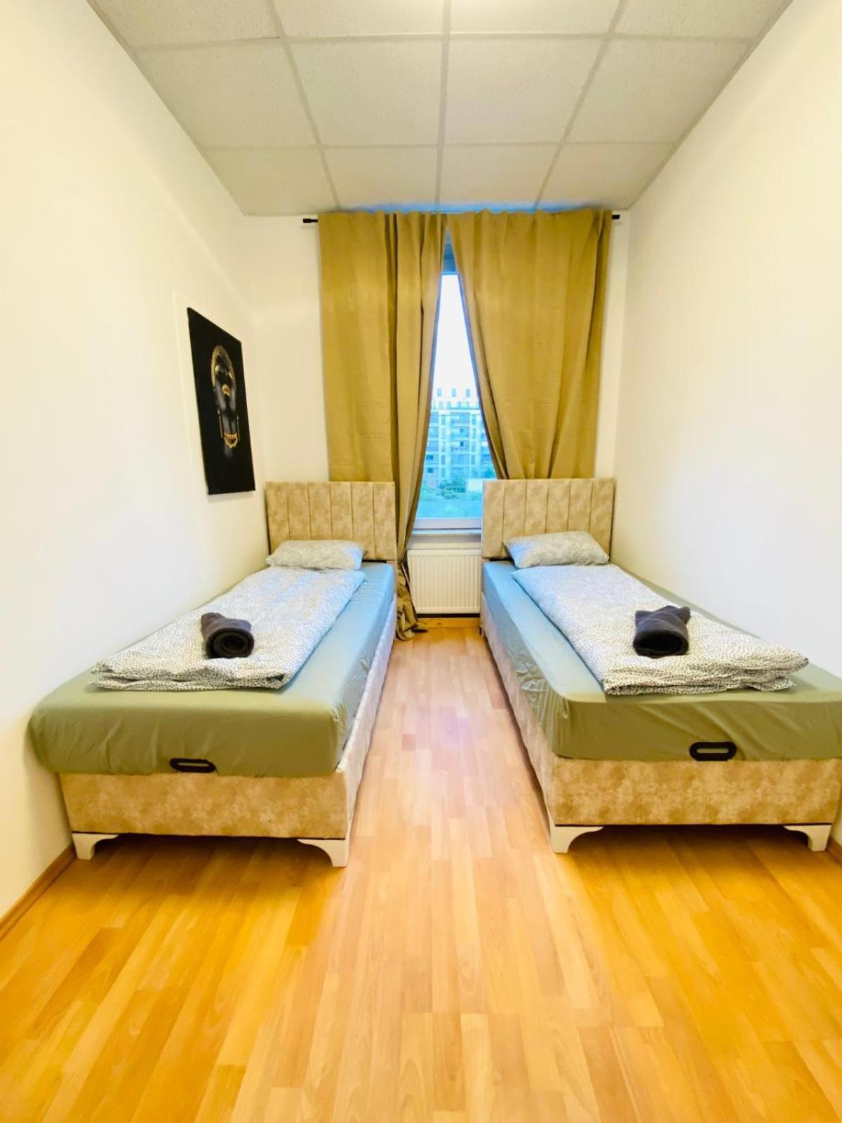 Bright 5Br Shared Apartment W Great Transport Link Viyana Dış mekan fotoğraf