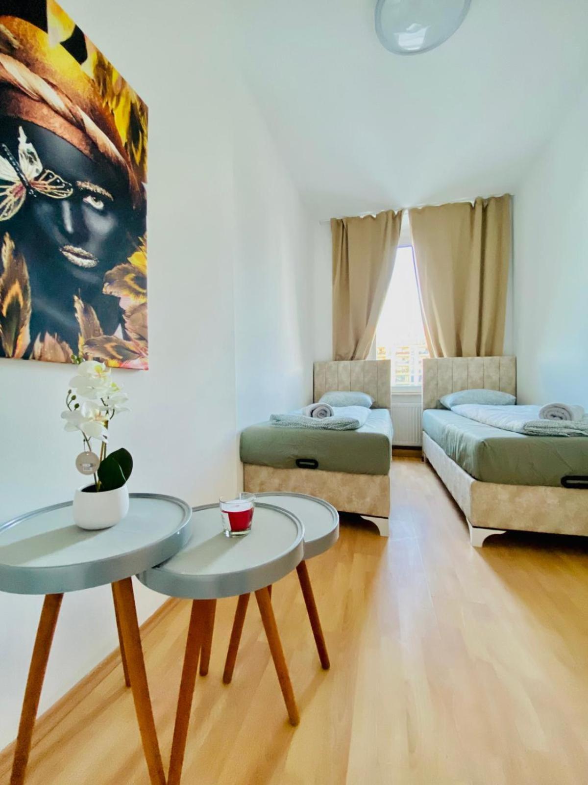 Bright 5Br Shared Apartment W Great Transport Link Viyana Dış mekan fotoğraf