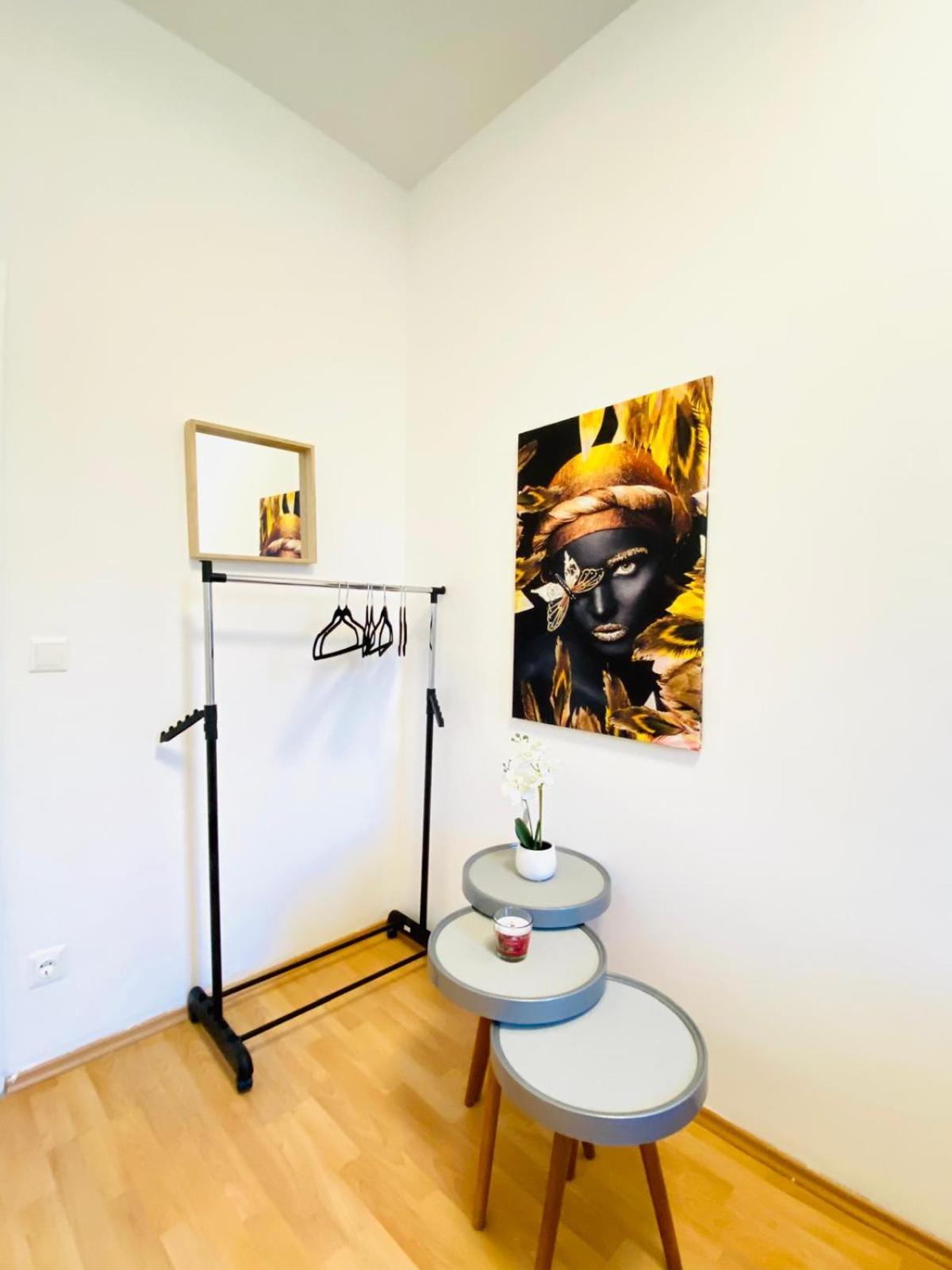 Bright 5Br Shared Apartment W Great Transport Link Viyana Dış mekan fotoğraf