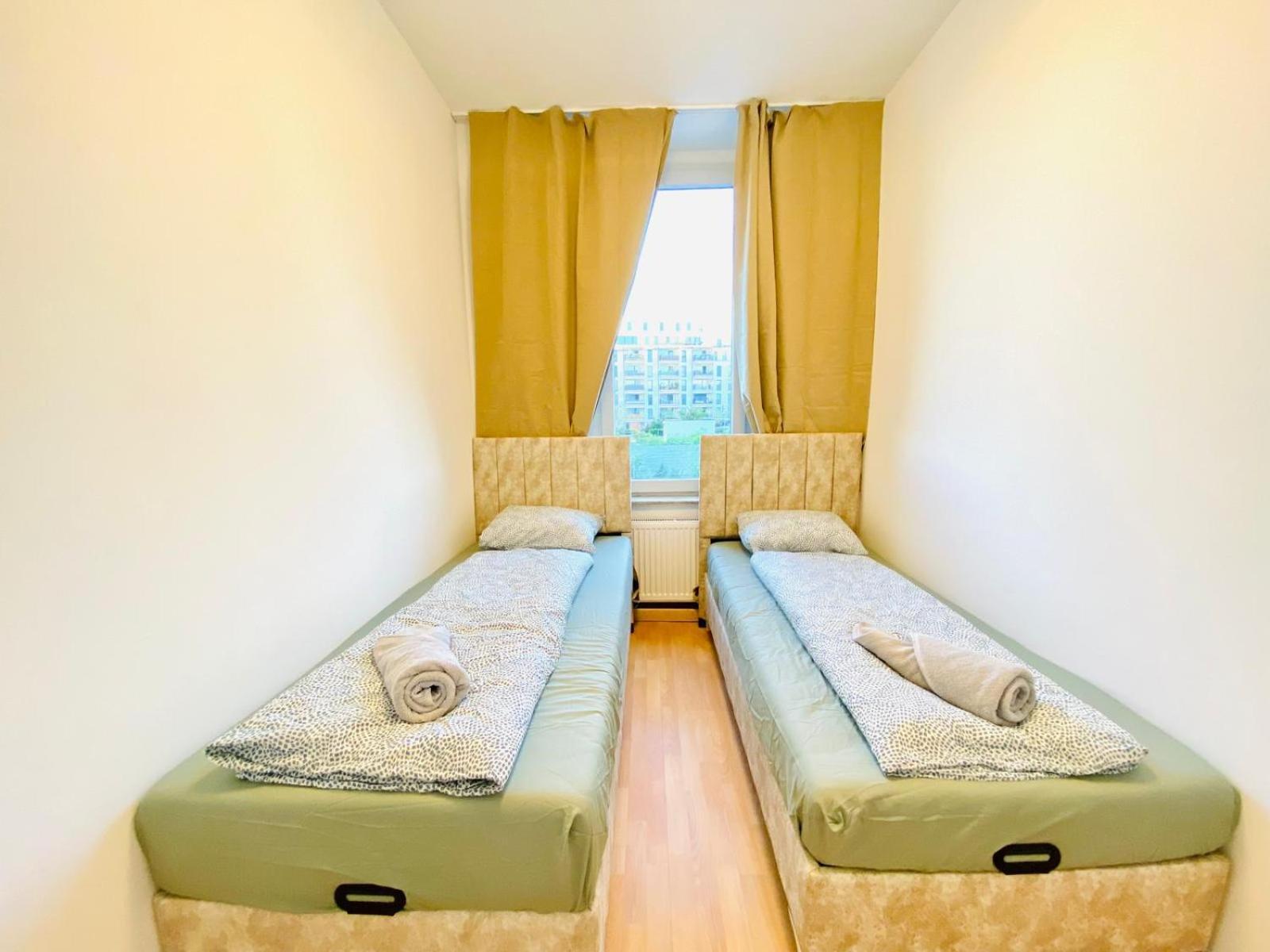 Bright 5Br Shared Apartment W Great Transport Link Viyana Dış mekan fotoğraf