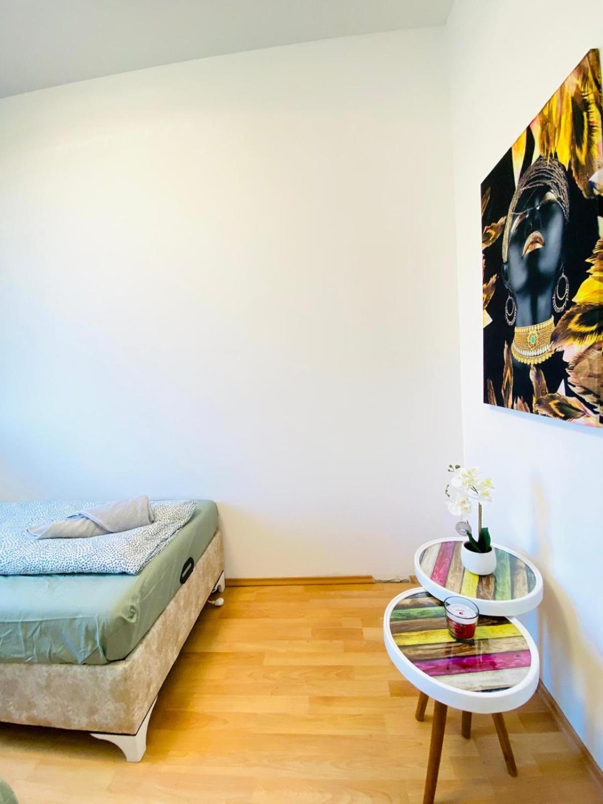 Bright 5Br Shared Apartment W Great Transport Link Viyana Dış mekan fotoğraf