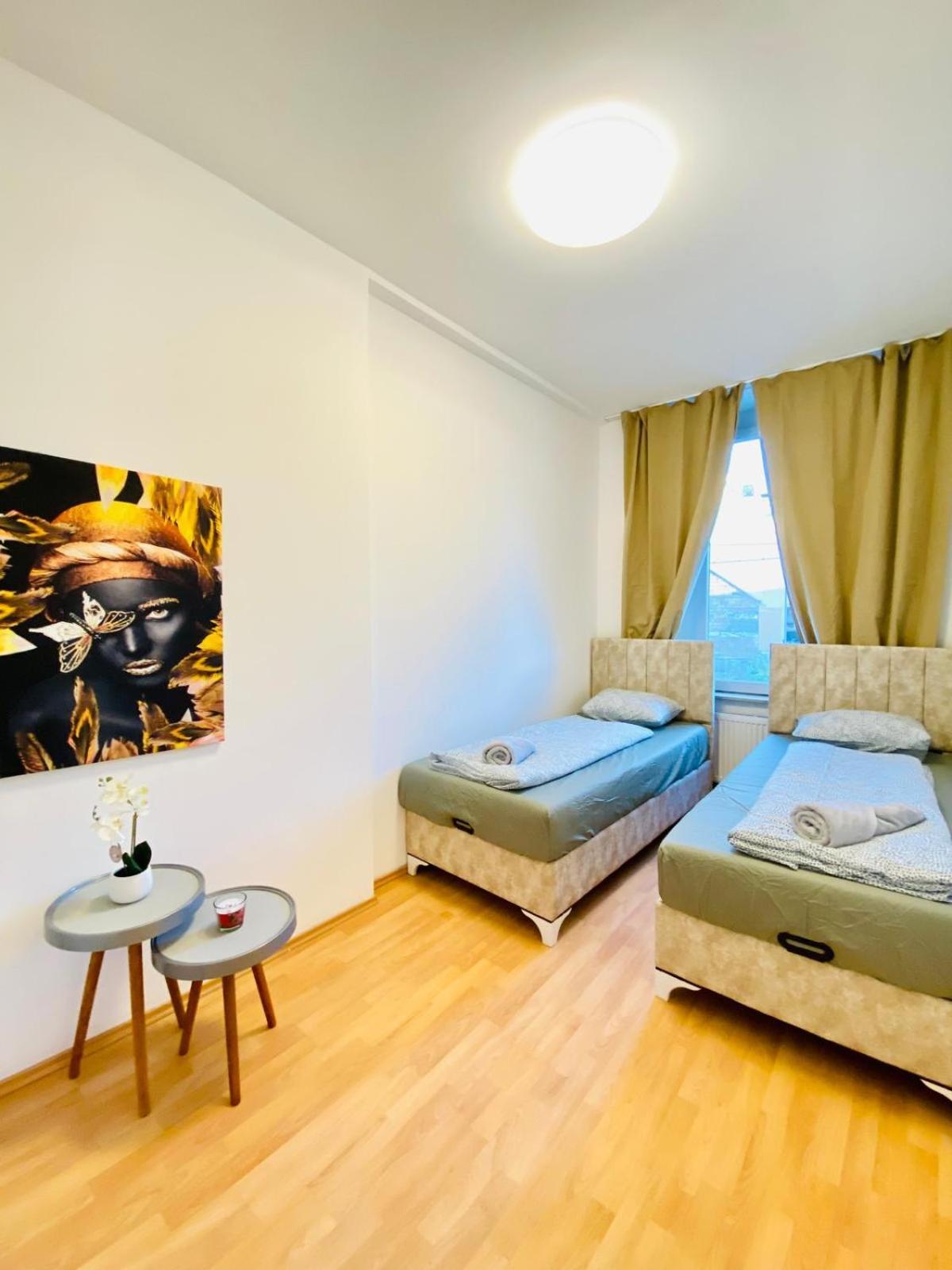 Bright 5Br Shared Apartment W Great Transport Link Viyana Dış mekan fotoğraf